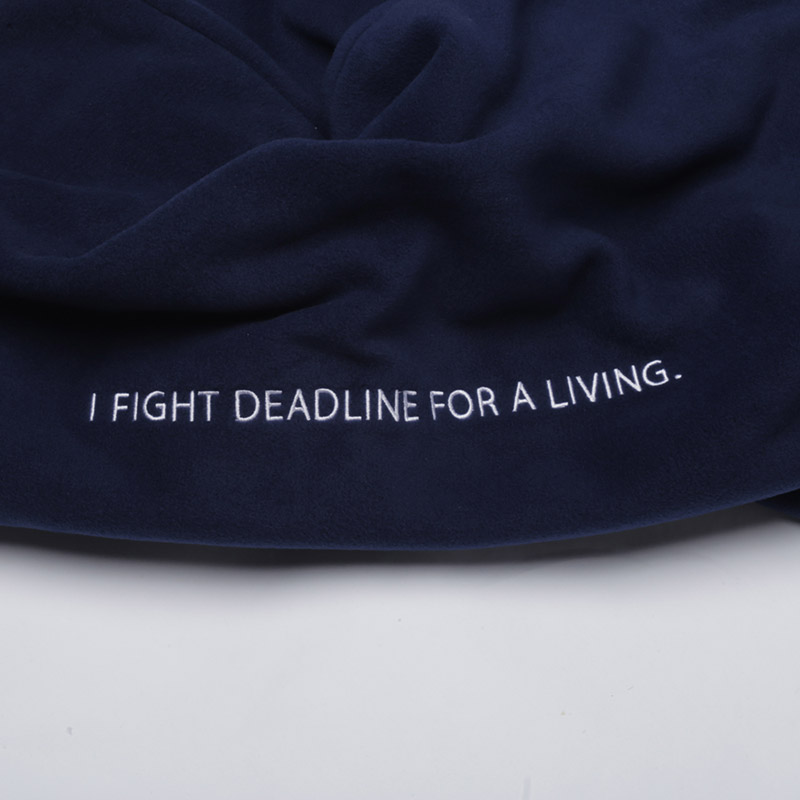 ผ้าห่ม ‘I FIGHT DEADLINE FOR A LIVING’
